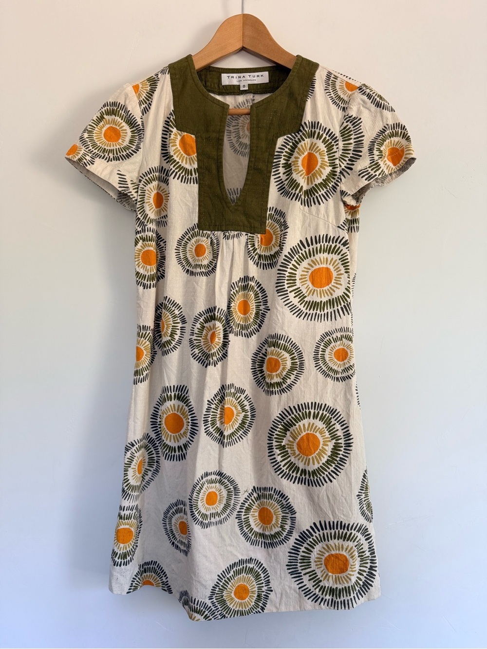 Trina Turk Silk Blend Shift Dress Size 0 Retro Sunburst Print Mod Mini Dress - Picture 2 of 5